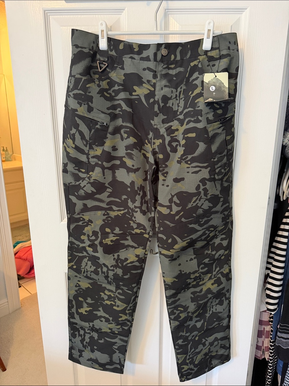 Women's Camouflage Cargo Pants - Green/Black light canvas NWT
